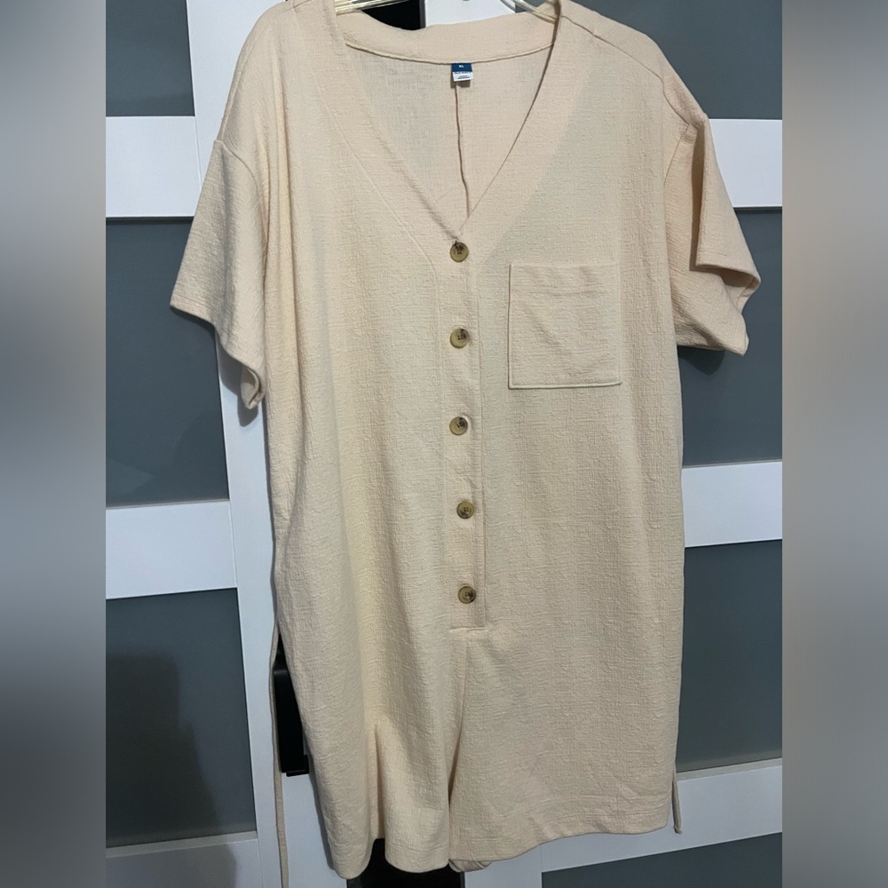 Romper…Old Navy Cross Hatch short sleeve romper!